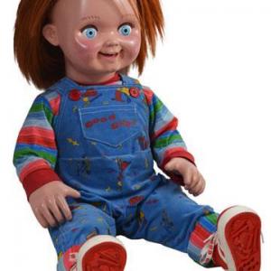 Chucky Jeu d´enfant poupée sonore Sneering Chucky 38cm Mezco